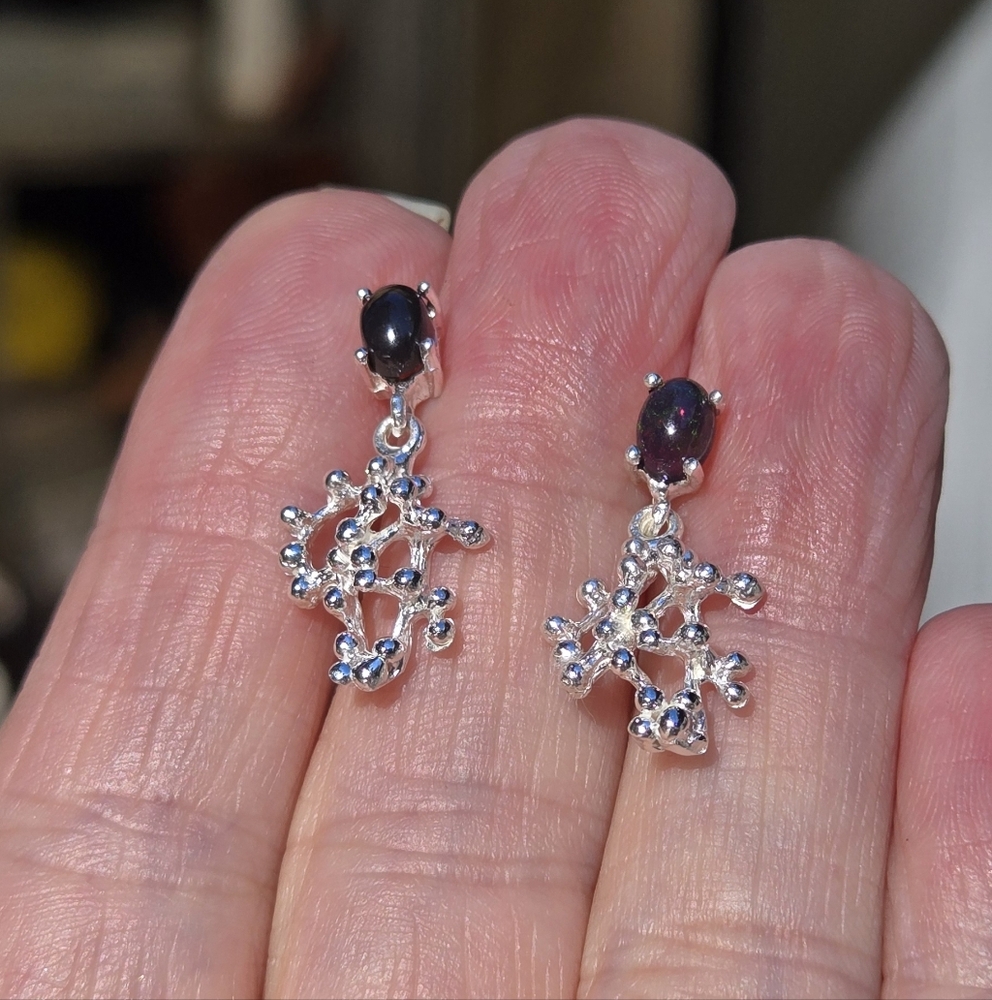 Black Opal 1k Natural Gemstone Stetling & White Gold Earrings - Picture 4 of 8